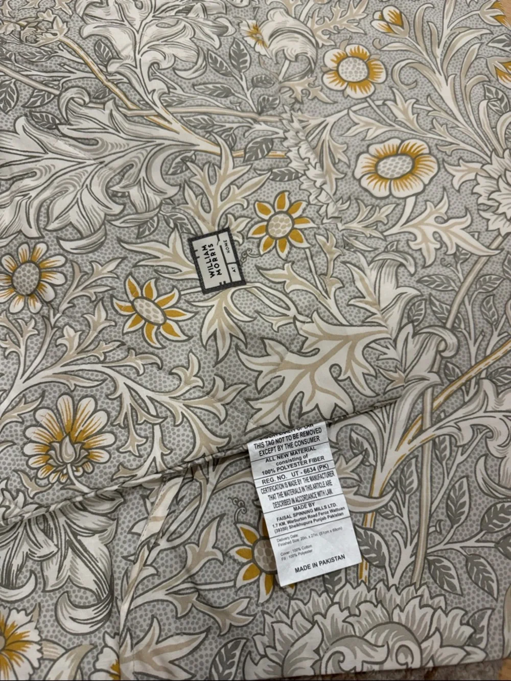 2 William Morris Double Bough Floral Quilted Pillow Shams  ( Standard size )
